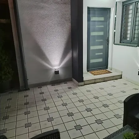 Rubikon Free Parking * Dusanovac