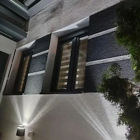 Rubikon Free Parking Apartment Dusanovac